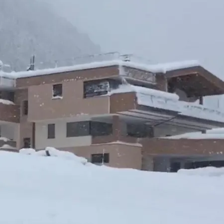 Apartment Mountain