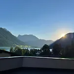 Mountain アパート マウラッハ